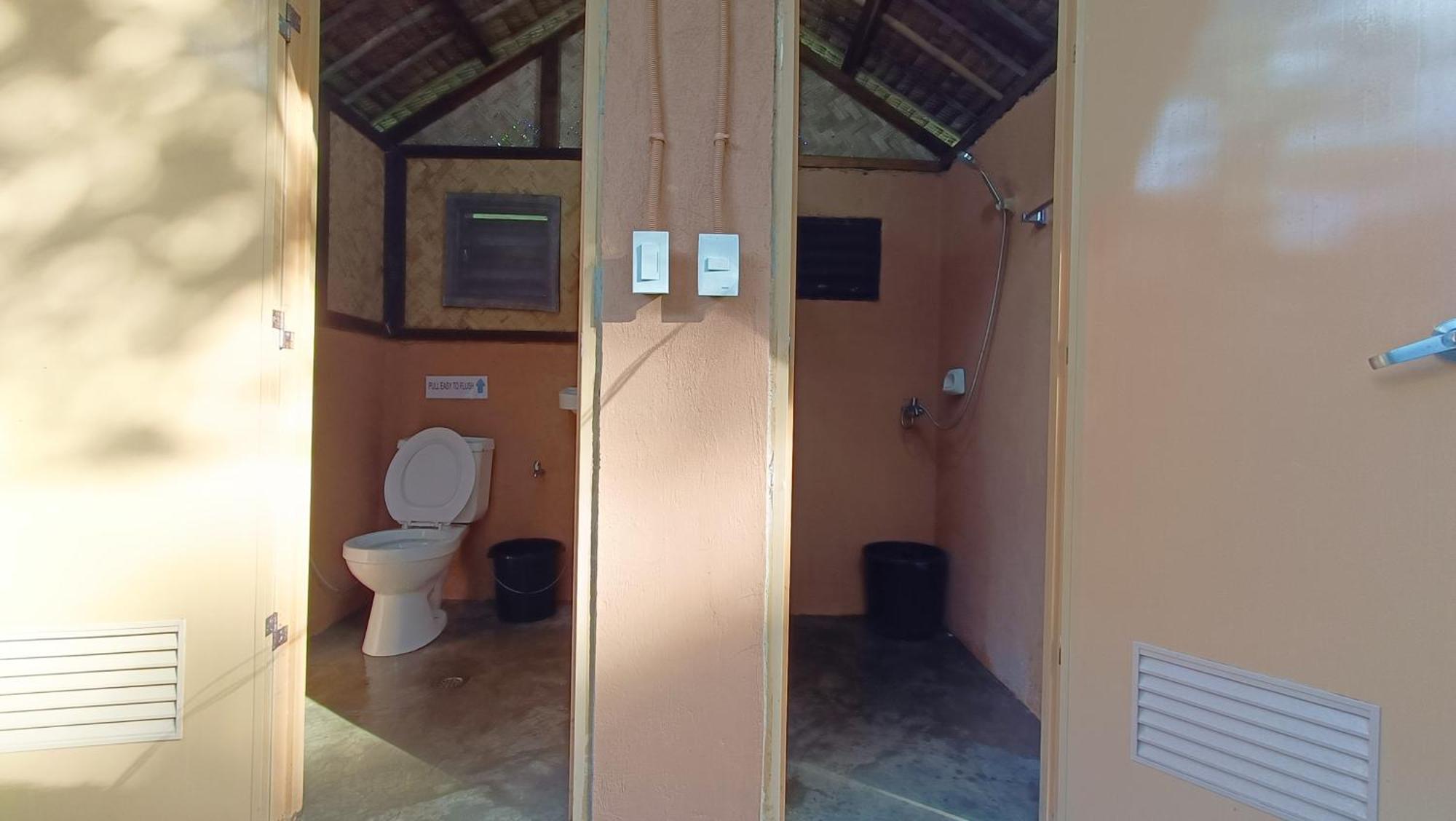 Tony'S Country Glamping With Chalet With Private Wash Room Accommodation Ель-Нідо Екстер'єр фото